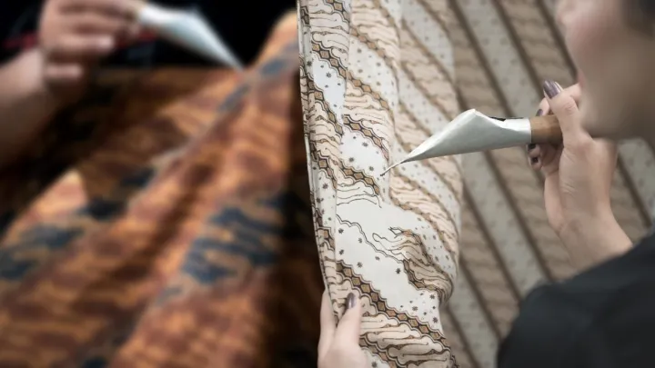 Ciri Otentik Batik Surakarta: Cara Menghindari Produk Tiruan